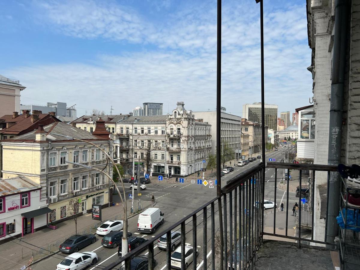 Hostel On Universytet Kiev Extérieur photo