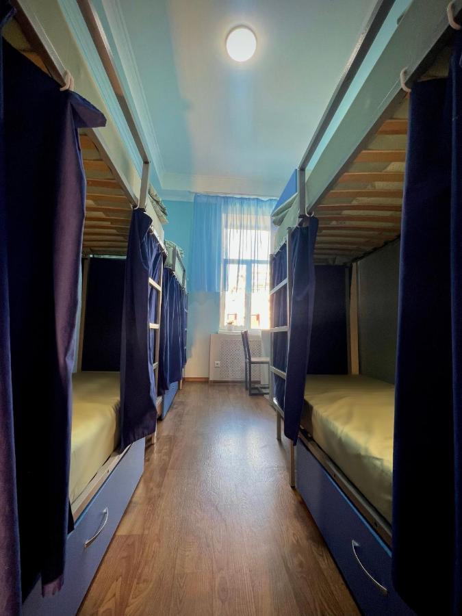 Hostel On Universytet Kiev Extérieur photo
