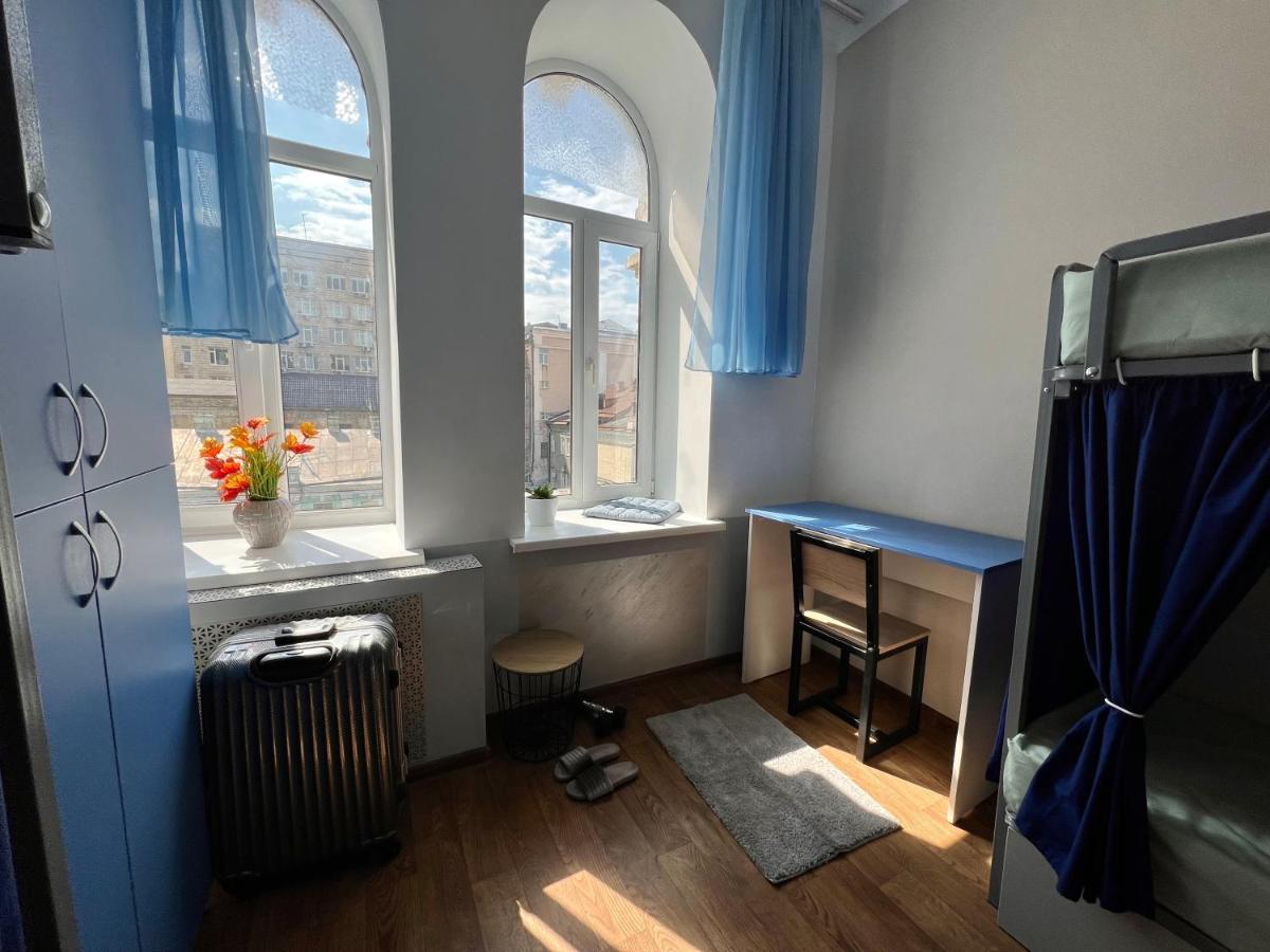 Hostel On Universytet Kiev Extérieur photo