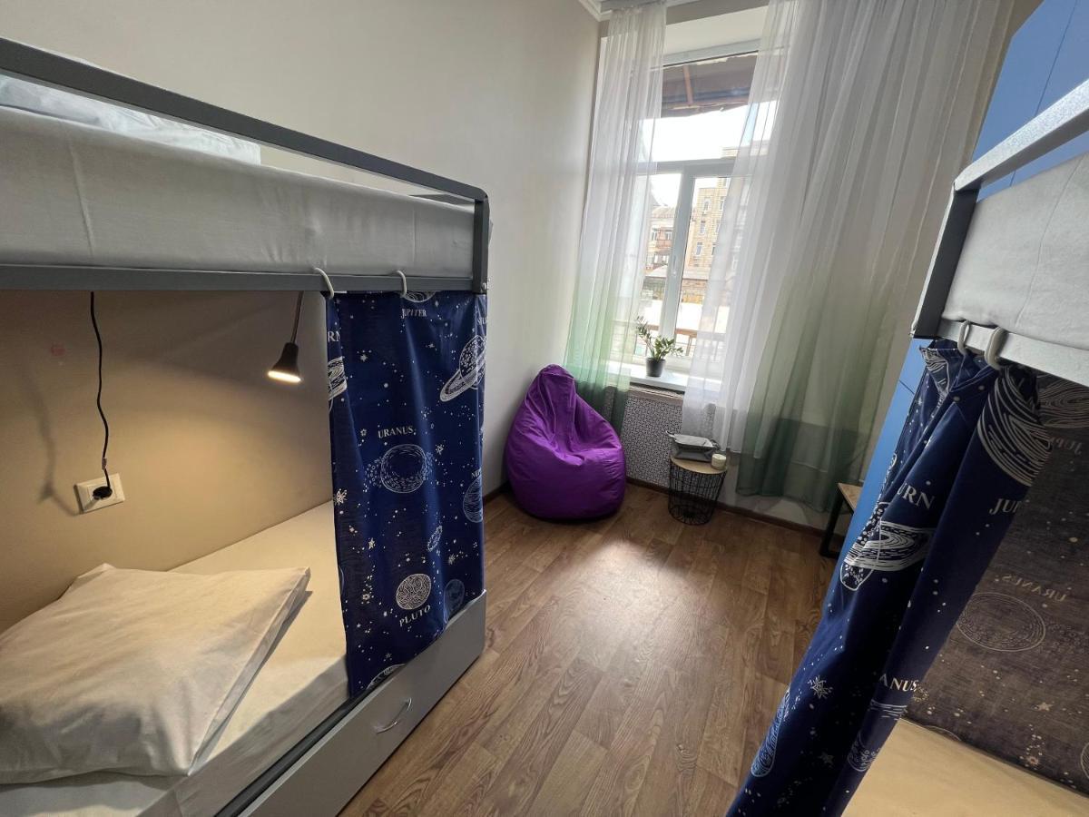 Hostel On Universytet Kiev Extérieur photo